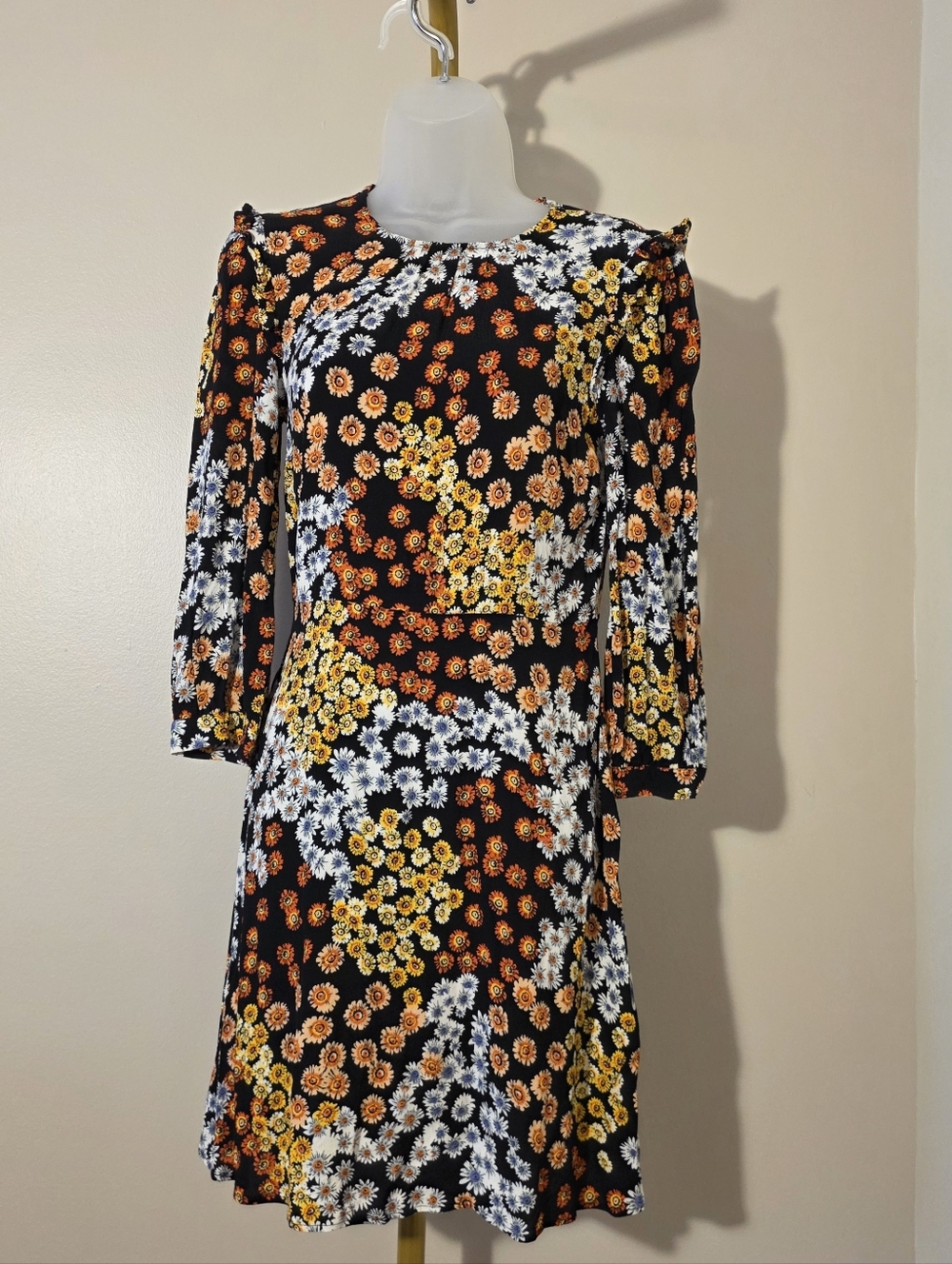 Vintage 60's style Warehouse Cutabout Mixed Daisy Ruffle Mini Dress Size 8
